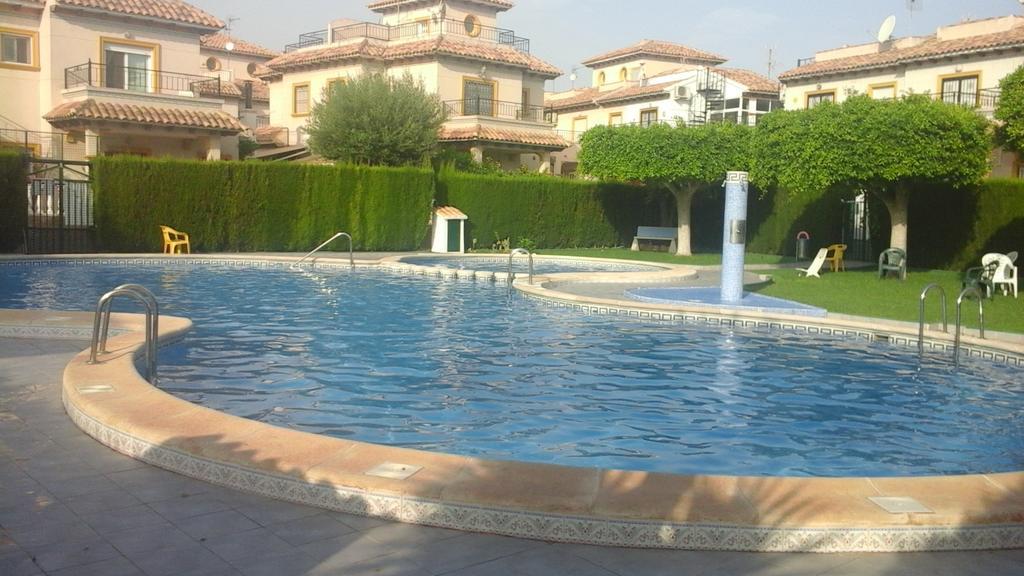Holiday Home Torre De Pisa Torrevieja Exterior foto